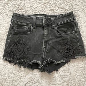 American Eagle Size 2 Black Denim High Rise Shorts